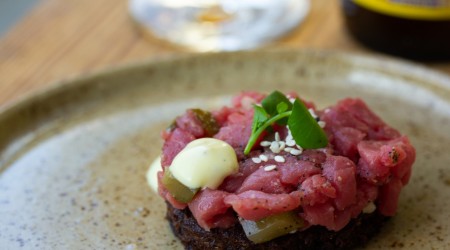 Tartare de bœuf avec mayonnaise à la St.Bernardus Tripel