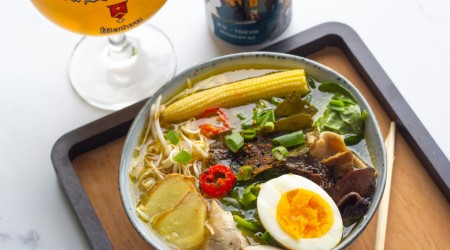 Easy shio ramen met kip en yuzu Easy shio ramen met kip en yuzu