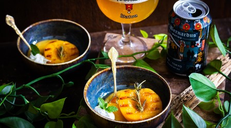 Citroen curd met gegrilde perzik Citroen curd met gegrilde perzik
