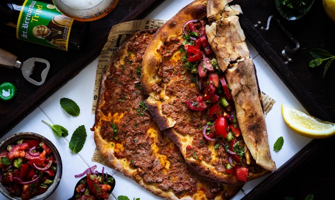 Turkse Lahmacun Turkse Lahmacun