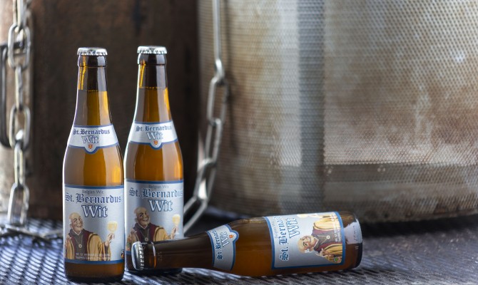 St Bernardus-wit-min